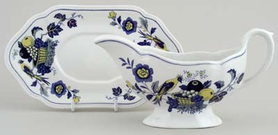 Sauce Boat with Stand